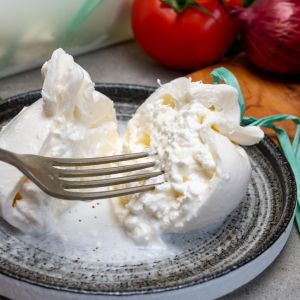 Burrata Latte crudo